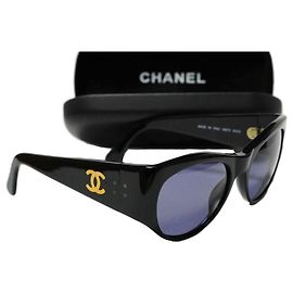 Chanel Occhiali da sole neri e oro Nero D'oro