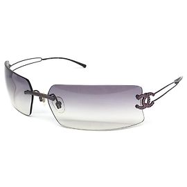 Occhiali da sole Chanel CC Logo strass argento e viola Argento Porpora