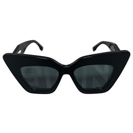 Fendi by Marc Jacobs Sunglasses Black