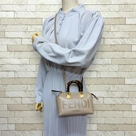 Fendi-Sac à épaule Fendi By The Way-Marron