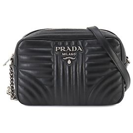 Bolsa de ombro Prada Diagramme Chain Preto