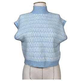 & Other Stories Cropped Strickweste mit Stehkragen Weiß Blau Weiß Blau