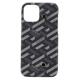 Versace-Versace La Greca iPhone 12 Leather Case-Black