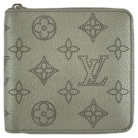 Louis Vuitton-Louis Vuitton Mahina Zippy Compact Wallet Gray Leather-Grey