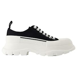 Alexander Mcqueen-Tread  Slick Sneakers - Alexander McQueen - Canvas - Black/White-Black