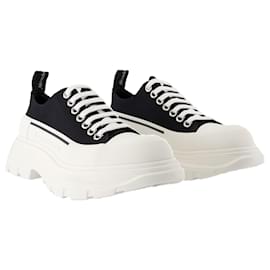 Alexander Mcqueen-Tread  Slick Sneakers - Alexander McQueen - Canvas - Black/White-Black