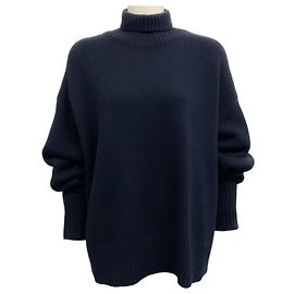 Le pull en cachemire oversized bleu marine à col roulé de The Row Bleu Marine