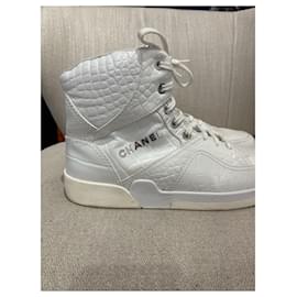 Chanel-CHANEL Trainers T.EU 41 Leather-White