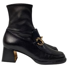 Botas de tobillo Gucci Horsebit en cuero negro Negro