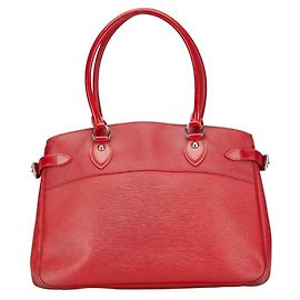 Louis Vuitton Passy Rosso