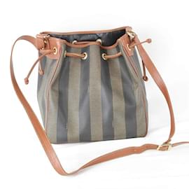 Fendi-Sac à épaule Fendi Pequin-Autre