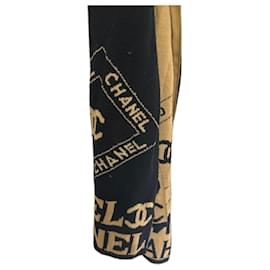 Chanel-Vintage Chanel Coco Mark reversible wool scarf (Black and Beige) - LIMITED-Multiple colors