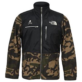La giacca Denali con zip in pile camuffato marrone di The North Face x Mastermind Marrone