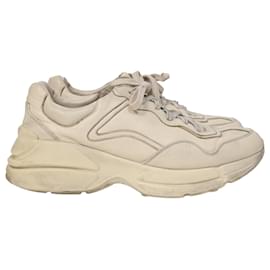Gucci- Gucci Rhyton Distressed Lace-Up Sneakers in Cream Leather-White,Cream