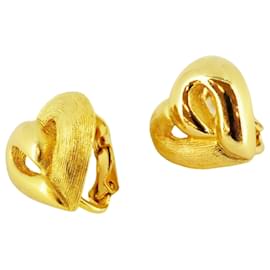 Dior-Dior-Golden