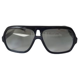Givenchy GV7200S black logo aviator sunglasses Black Gold hardware