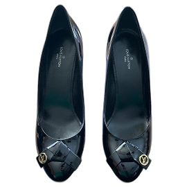 Louis Vuitton Black Patent Leather Heels Black
