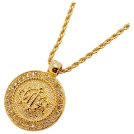 Dior-Dior-Golden