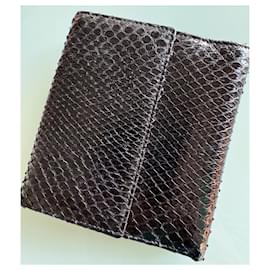 Yves Saint Laurent-Snake skin wallet-Black