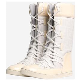 Fendi-Cream monogram ski boots - size EU 39-Cream