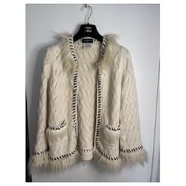 Chanel-Chanel Cardigan-Beige