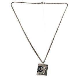 Colar de corrente CC Coco Mark da linha Cambon 05A da Chanel Prata