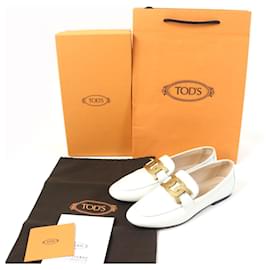Tod's-Tod's Kate Chain Leather Loafers White Gold-Golden