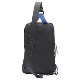Versace-Bolsa transversal em nylon com logo refletivo Versace e alça esportiva greca-Preto