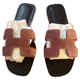Sandales Hermès Oran en cuir rose taille 36 Rose