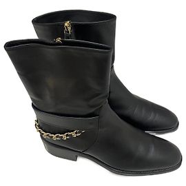Botines Chanel de piel negra Negro