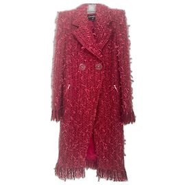 2017 CHANEL PARIS COSMOPOLITAN COAT Fuschia