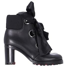 Christian Louboutin-Bottines à talons en dentelle Jenny Bow de Christian Louboutin en cuir de veau noir-Noir