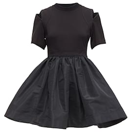 Alexander Mcqueen-Alexander Mcqueen Cold Shoulder Fit Flared Taffeta Skirt Dress-Black