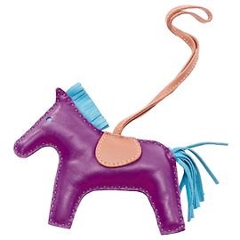 Hermès Charm de cheval à franges en cuir trimé Hermes Rodeo PM Violet