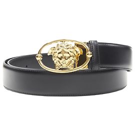 Cinturón de cuero con hebilla ovalada Insignia g de Versace La Medusa Negro