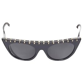 Valentino Garavani Rockstud studded cateye sunglasses Black