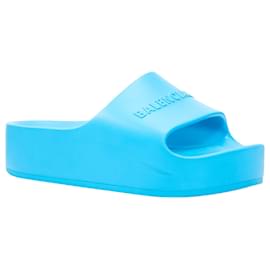 Balenciaga-Balenciaga Logo Embossed Rubber Platform Chunky Slides-Blue