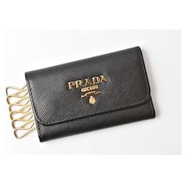 Prada-Prada Embossed Leather Key Case/Key Holder 1PG222-Black