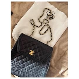 Chanel-Timeless Chanel Vintage Black Quilted Trapezoid Flap Shoulder Bag with Wallet-Black