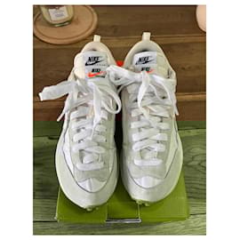 Sacai-Nike Vaporwaffle Sacai Sail Gum-White,Eggshell