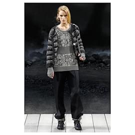 Chanel-New Runway Cashmere Jumper-Beige