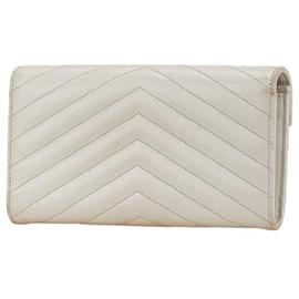 Yves Saint Laurent-Yves Saint Laurent Cassandra V-Stitch Wallet-White