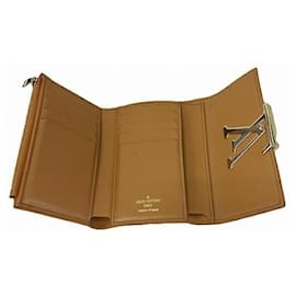 Louis Vuitton-Louis Vuitton Capucines Compact Wallet M81669-Yellow