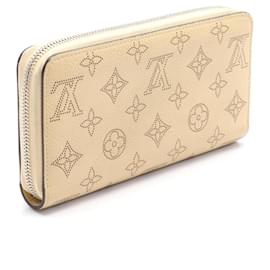 Louis Vuitton-Louis Vuitton Zippy Wallet Mahina Banana Leather-Yellow