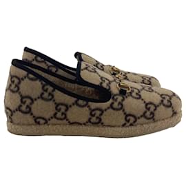 Gucci-Mocassins Fria Horsebit em lã bege com monograma GG coberto da Gucci-Bege