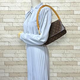 Louis Vuitton-Louis Vuitton Looping Monogram Shoulder Bag-Brown
