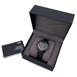 Fendi-Black Stainless Steel Run Away 71000L Quartz Watch-Black