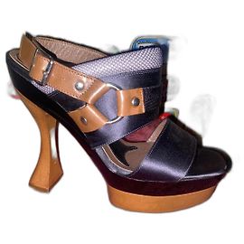 Marni Platform Heels Brown Leather Ankle Strap Brown