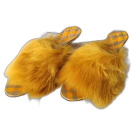 BURBERRY MINNIE75 YELLOW SHEEPSKIN/WOOL/LEATHER MULE SANDALS 37 Yellow