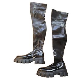 Botas altas Prada Monolith. Negro